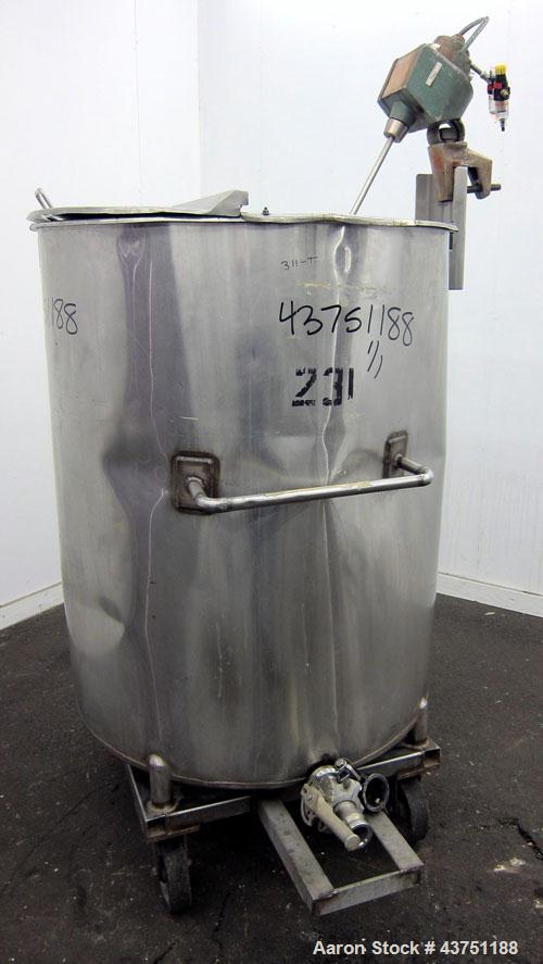 Used Groen Tank, 200 Gallon, 304 Stainless Steel, Vertical.  38" Diameter x 47" straight side.  Bolt-on hinged top cover, 1" sloped bottom.  Clamp-on Lightnin air operated agitator, model NAG-33.  3/...