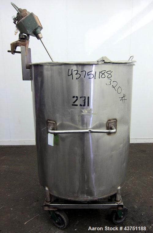 Used Groen Tank, 200 Gallon, 304 Stainless Steel, Vertical.  38" Diameter x 47" straight side.  Bolt-on hinged top cover, 1" sloped bottom.  Clamp-on Lightnin air operated agitator, model NAG-33.  3/...