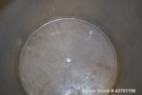 Used Groen Tank, 200 Gallon, 304 Stainless Steel, Vertical.42" Diameter x 35" straight side.Dished top, 1" sloped bottom.Openings:top 16" manway with cover; approximately 2-1/2" side bottom outlet.Mo...