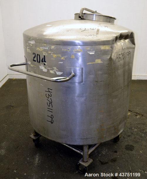 Used Groen Tank, 200 Gallon, 304 Stainless Steel, Vertical.42" Diameter x 35" straight side.Dished top, 1" sloped bottom.Openings:top 16" manway with cover; approximately 2-1/2" side bottom outlet.Mo...