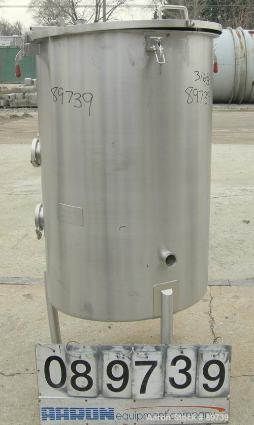 USED: Harry Holland and Sons tank, 140 gallon, 316 stainless steel, vertical. 30" diameter x 46" straight side, open top with cover, sloped bottom. Approximate 2" tri clamp side bottom outlet. Mounte...
