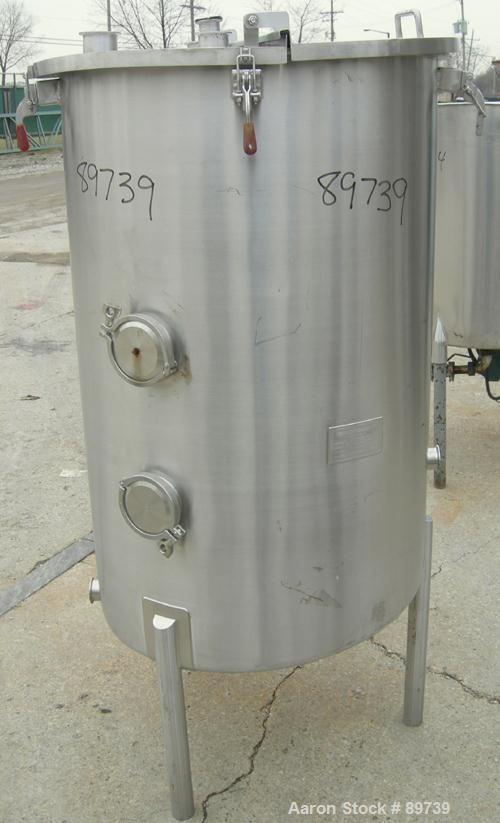 USED: Harry Holland and Sons tank, 140 gallon, 316 stainless steel, vertical. 30" diameter x 46" straight side, open top with cover, sloped bottom. Approximate 2" tri clamp side bottom outlet. Mounte...