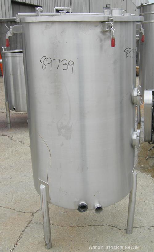 USED: Harry Holland and Sons tank, 140 gallon, 316 stainless steel, vertical. 30" diameter x 46" straight side, open top with cover, sloped bottom. Approximate 2" tri clamp side bottom outlet. Mounte...