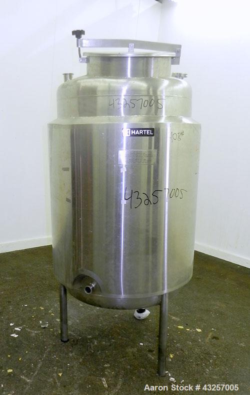 Used Hartel Tank, 125 Gallon (475 Liter), 316 Stainless Steel, Vertical. 30" Diameter x 40" straight side, dished top and bottom. Internal rated 0 psi at 93 degrees C (200 F). (1) Spray ball. Sidewal...