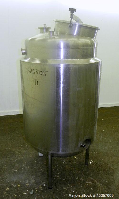 Used Hartel Tank, 125 Gallon (475 Liter), 316 Stainless Steel, Vertical. 30" Diameter x 40" straight side, dished top and bottom. Internal rated 0 psi at 93 degrees C (200 F). (1) Spray ball. Sidewal...