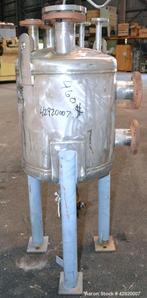 Used Industrial Alloy Fab Pressure Tank, 45 Gallon, 304L Stainless Steel, Vertical. 24 Diameter x 22 straight side, dished top and bottom. Internal rated 35 psi at 400 degrees F. Openings top (2) 1, ...