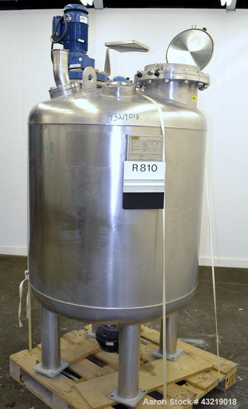 Used Inox-Maurer AG Pressure Tank, 900 Liter (238 Gallon), 316L Stainless Steel, Vertical. Approximate 39” diameter x 34” straight side, dished top and bottom. Internal rated -1/2 bar (-14.50/29 psi)...