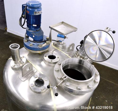 Used Inox-Maurer AG Pressure Tank, 900 Liter (238 Gallon), 316L Stainless Steel, Vertical. Approximate 39” diameter x 34” straight side, dished top and bottom. Internal rated -1/2 bar (-14.50/29 psi)...