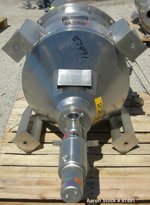 USED: Lee tank, 40 gallon, 304 stainless steel, vertical. 24" diameter x 20" straight side x 20" cone. Dish bolt on top. Off center Lightnin agitator, model V5C18N. 1" diameter 2 piece shaft with a 3...