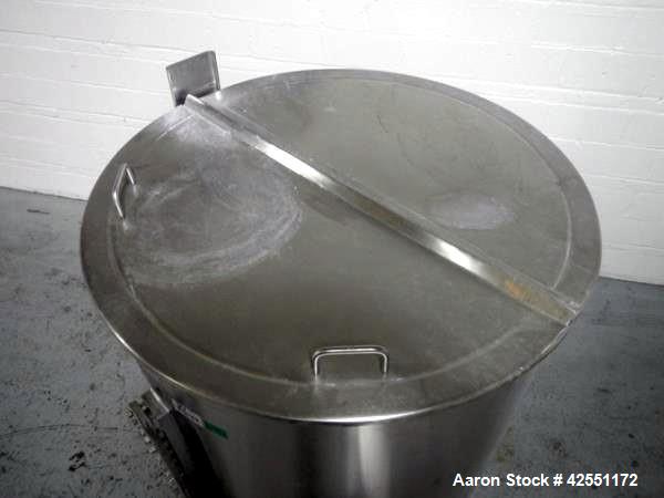 Used 1000 Liter Stainless Steel Lee Tank, Model 1000LDBT