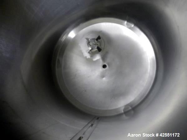 Used 1000 Liter Stainless Steel Lee Tank, Model 1000LDBT