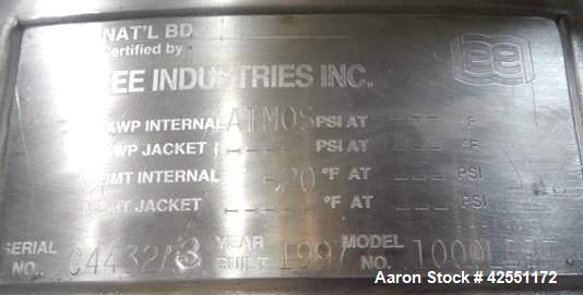 Used 1000 Liter Stainless Steel Lee Tank, Model 1000LDBT