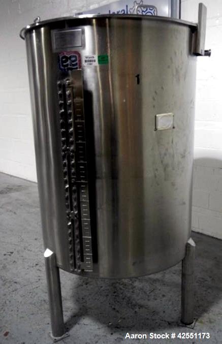 Used 1000 Liter Stainless Steel Lee tank, Model 1000LDBT
