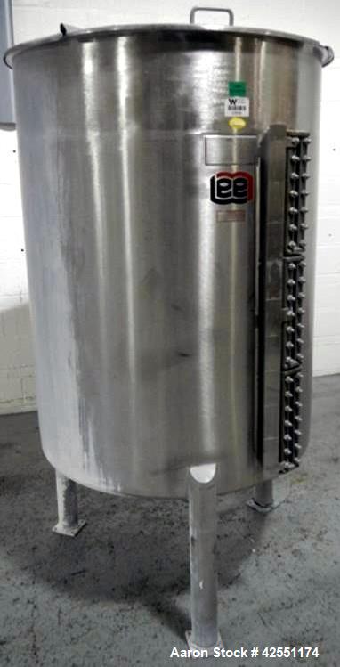 Used 1000 Liter Stainless Steel Lee tank, Model 1000LDBT