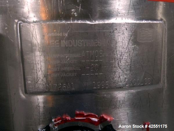 Used 1000 Liter Stainless Steel Lee tank, Model 1000LDBT