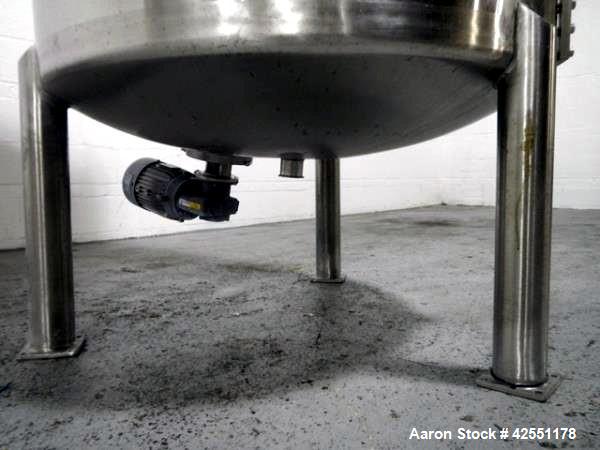 Used 1000 Liter Stainless Steel Lee tank, Model 1000LDBT