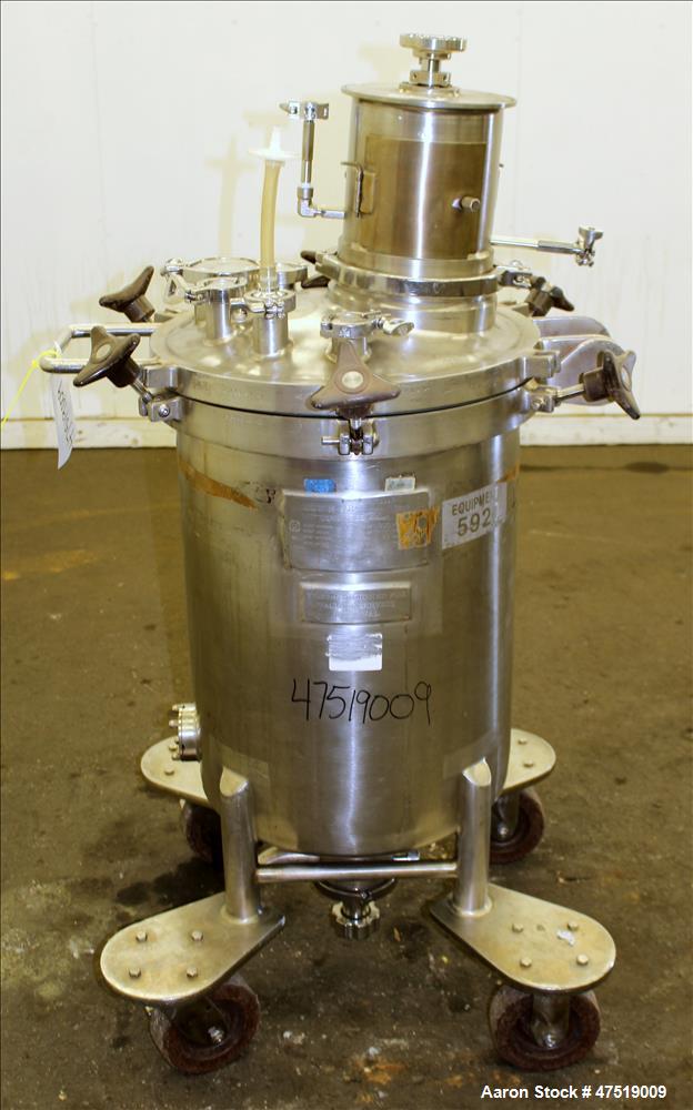 Used- Lee Industries Mix Tank, Model 100LCBT, 26.4 Gallon (100 Liter), 316 Stain