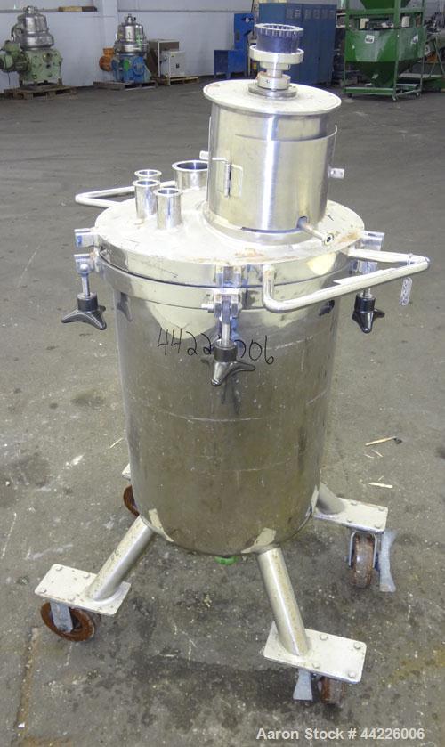 Used- Lee Industries Stainless Steel Pressure Tank, 26.4 Gallon, Model 100LCBT