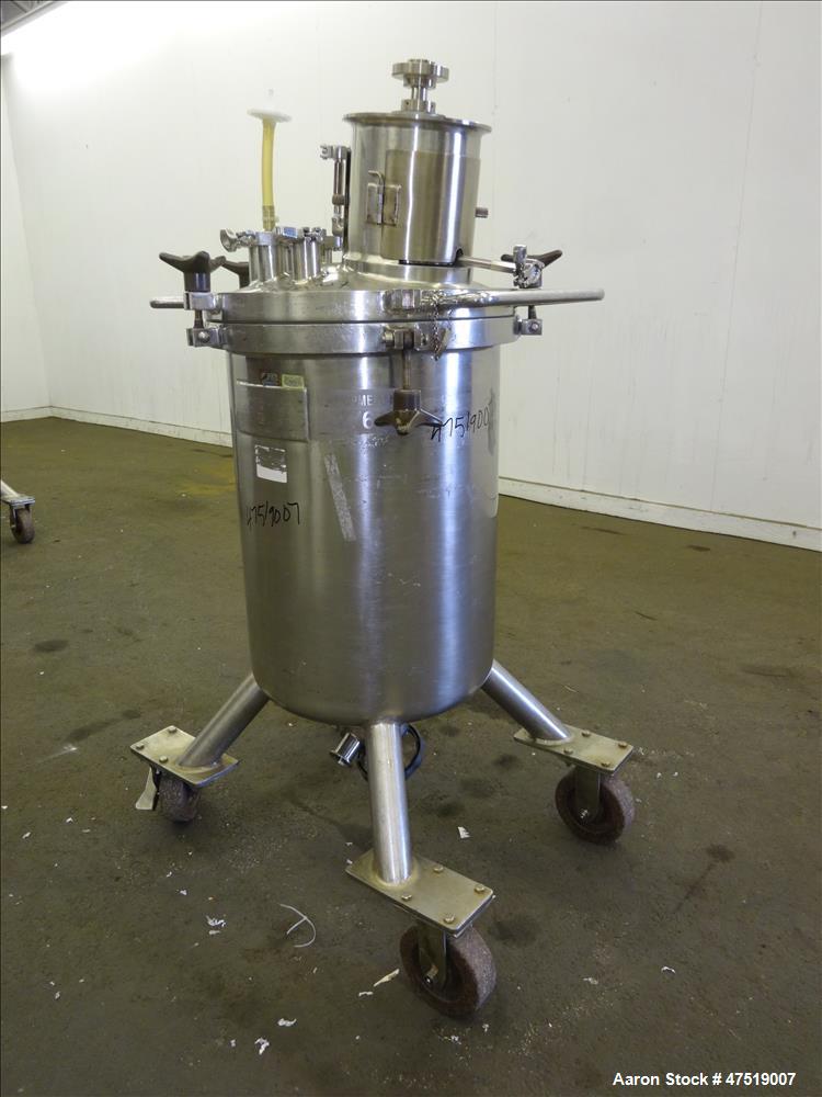 Used- Lee Industries Mix Tank, Model 100LCBT, 26.4 Gallon (100 Liter), 316 Stain