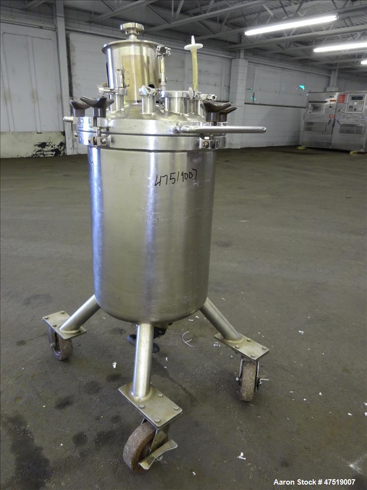 Used- Lee Industries Mix Tank, Model 100LCBT, 26.4 Gallon (100 Liter), 316 Stain