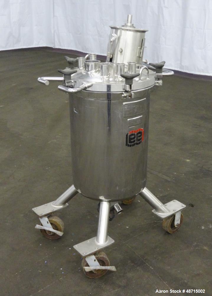 Used Lee Industries Pressure Tank, 100 Liter (26.4 gallons), Model 100LCBT
