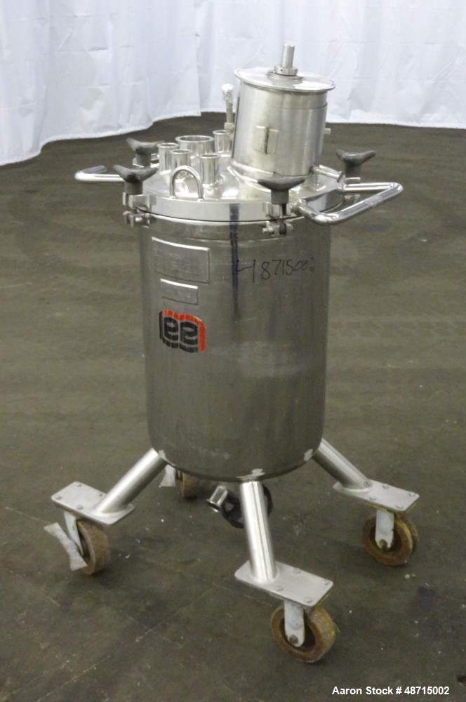 Used Lee Industries Pressure Tank, 100 Liter (26.4 gallons), Model 100LCBT