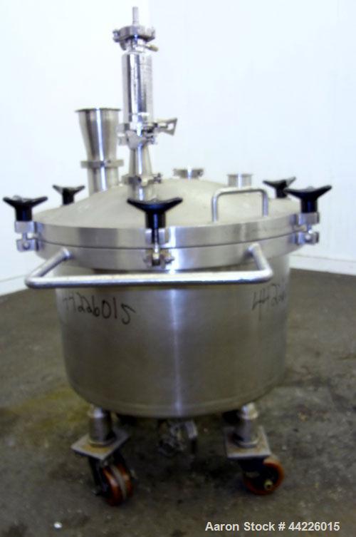 Used 26.4 Gallon Stainless Steel Lee Industries Pressure Tank, Model 100LDBT