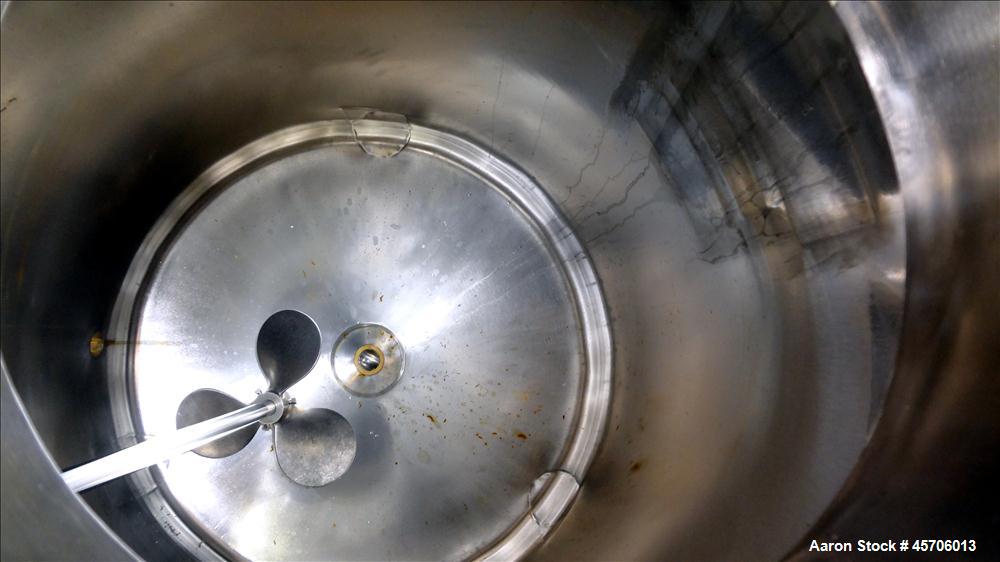 Used Lee Industries Pressure Tank, 117 Gallon, Model 117DBT, 316 Stainless Steel, Vertical. Approximate 30" diameter x 35" straight side, dish top and bottom. Internal rated 15 psi at -20 to 300 degr...