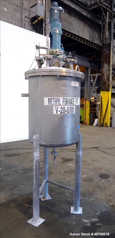 Used Lee Industries Pressure Tank, 113 Gallon, Model 119DBT, Teflon coated 316 Stainless Steel, Vertical, 35" straight side x 30" diameter, flat top with bolt on cover, dish bottom. Internal rated FV...