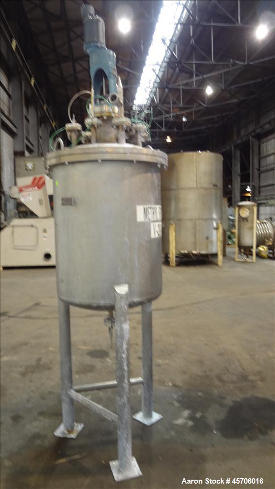 Used Lee Industries Pressure Tank, 113 Gallon, Model 119DBT, Teflon coated 316 Stainless Steel, Vertical, 35" straight side x 30" diameter, flat top with bolt on cover, dish bottom. Internal rated FV...