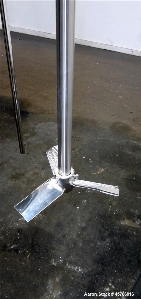 Used Lee Industries Pressure Tank, 113 Gallon, Model 119DBT, Teflon coated 316 Stainless Steel, Vertical, 35" straight side x 30" diameter, flat top with bolt on cover, dish bottom. Internal rated FV...