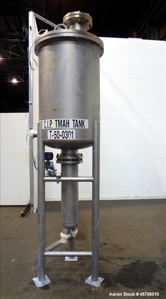 Used Lee Industries Teflon Lined Pressure Tank, 144 Gallon, Model 144DBT, 316 Stainless Steel, Vertical. 30" Diameter x 44" straight side, dished bolt top, dished bottom. Internal rated Full Vacuum/1...