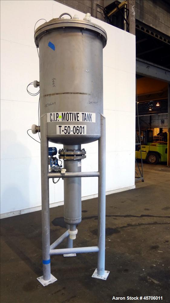 Used Lee Industries Teflon Lined Pressure Tank, 144 Gallon, Model 144DBT, 316 Stainless Steel, Vertical. 30" Diameter x 44" straight side, dished bolt top, dished bottom. Internal rated Full Vacuum/1...
