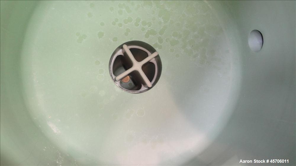 Used Lee Industries Teflon Lined Pressure Tank, 144 Gallon, Model 144DBT, 316 Stainless Steel, Vertical. 30" Diameter x 44" straight side, dished bolt top, dished bottom. Internal rated Full Vacuum/1...