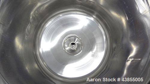 Used Lee Industries Pressure Tank, 15 Gallons, Model 15DBT, 316 Stainless Steel, Vertical.  18” Diameter x 16” straight side, dished clamp down top, dished bottom. Internal rated 60 psi at -20 to 308...