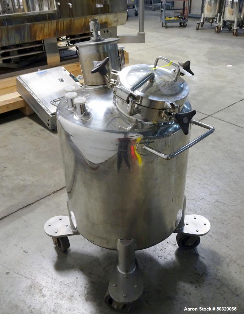 Used- Lee Industries Pressure Mix Tank, 200 Liter, Model 200 LDBT