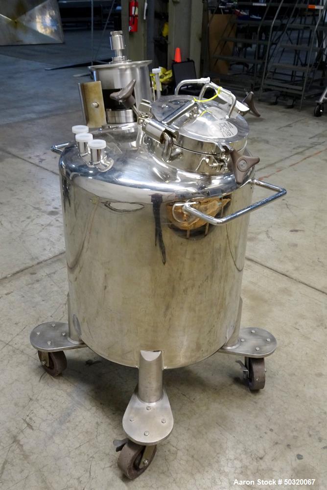 Used Lee Industries Pressure Mix Tank, 200 Liter, Model 200 LDBT