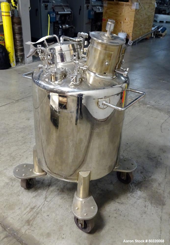 Used- Lee Industries Pressure Mix Tank, 200 Liter, Model 200 LDBT