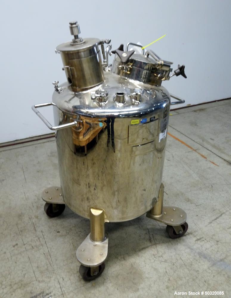 Used Lee Industries 316L Stainless Steel, Vertical Mix Tank, 200 Liter, Model 200 LDBT