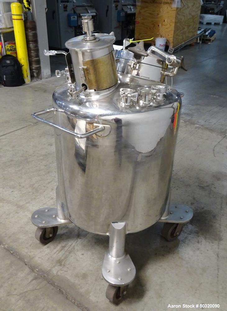 Used- Lee Industries Pressure Mix Tank, 200 Liter, Model 200 LDBT