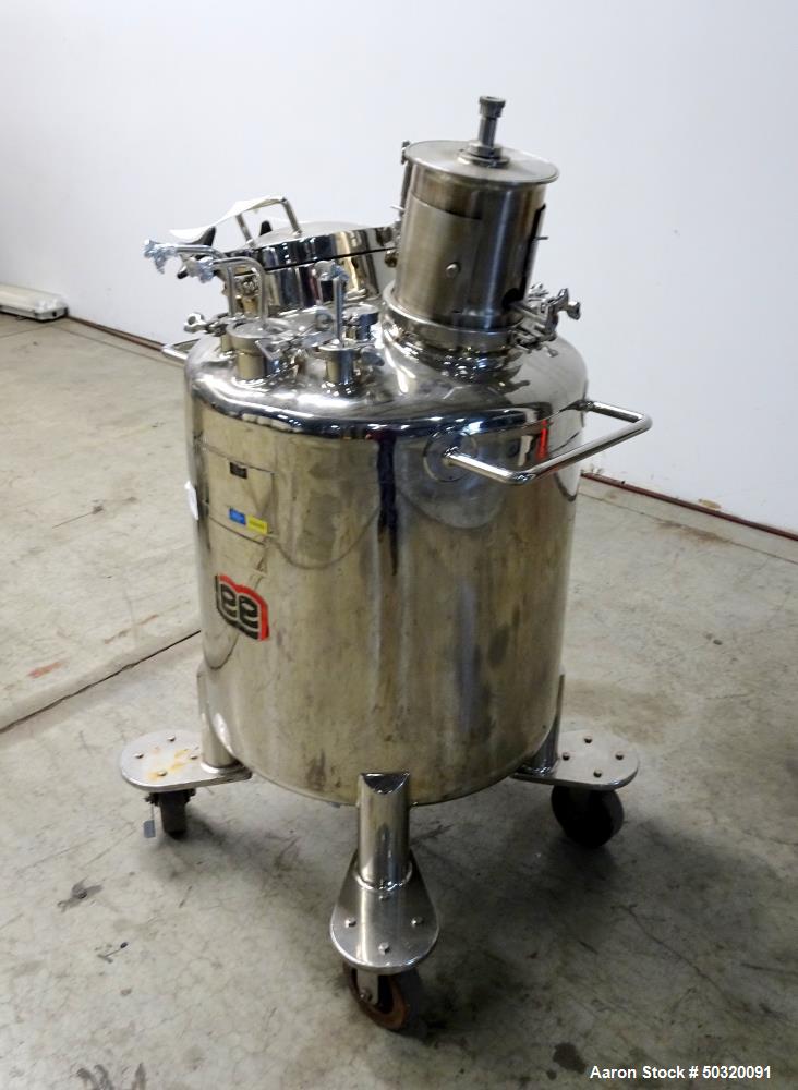 Used- Lee Industries Pressure Mix Tank, 200 Liter, Model 200 LDBT