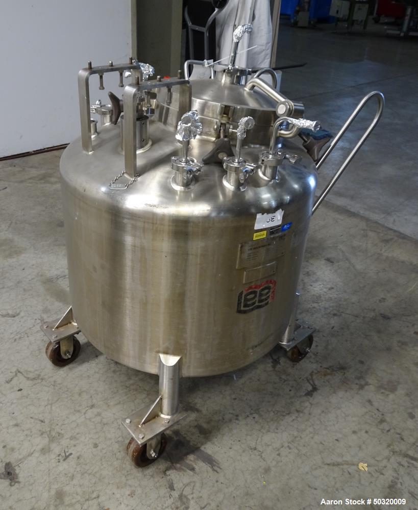 Used- Lee Industries Pressure Mix Tank, 250 Liter, Model 250 LDBT