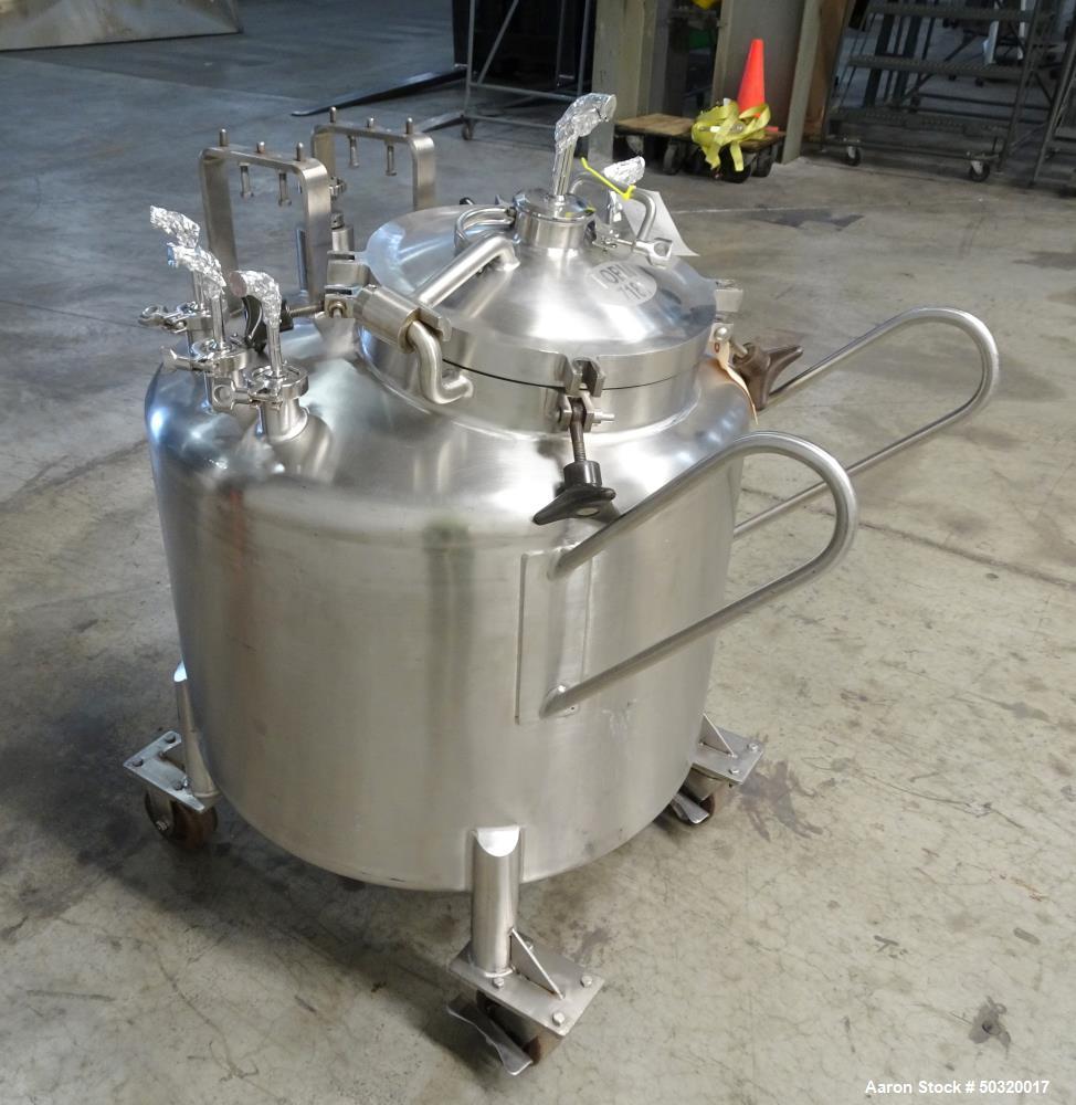 Used- Lee Industries Pressure Mix Tank, 250 Liter, Model 250 LDBT