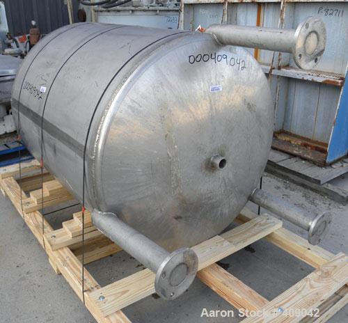 Used Lee Industries Tank, Model 300DBT, 300 Gallon, 316 Stainless Steel, Vertical. 44" diameter x 48" straight side, dished top and bottom. Internal rated to –20 deg.f.. Openings top 3/8’’, (2) 1-1/2...