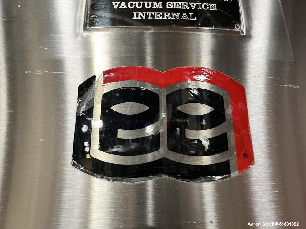 Used Lee Industries 300 Gallon Tank, Model 300DBT, 316L Stainless Steel, Vertical. Approximate 44" diameter x 42" straight side. Dished top and bottom. Internal rated for 15psi / FV Internal at -20 t...