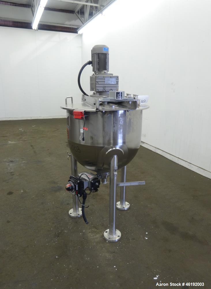 Used Lee Industries Tank, 40 Gallon, Model 40SSA7S, 316 Stainless Steel. 26" Diameter x approximately 18" deep. Flat top, open top with (2) 1/3 covers, hemispherical bottom. Top entering fixed mounte...