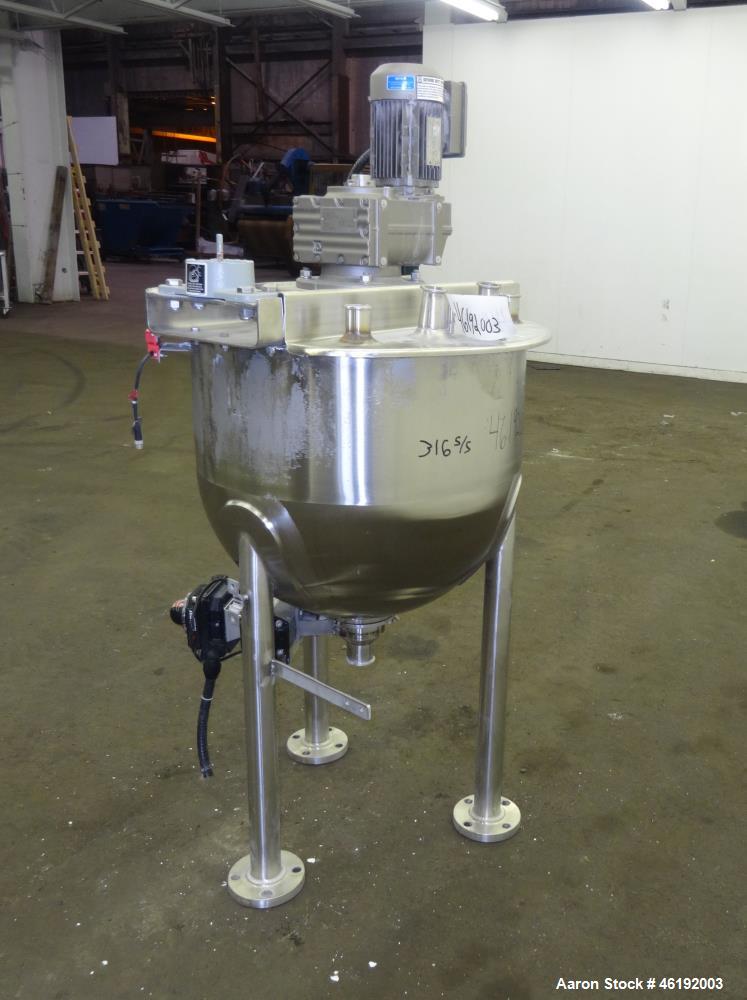 Used Lee Industries Tank, 40 Gallon, Model 40SSA7S, 316 Stainless Steel. 26" Diameter x approximately 18" deep. Flat top, open top with (2) 1/3 covers, hemispherical bottom. Top entering fixed mounte...