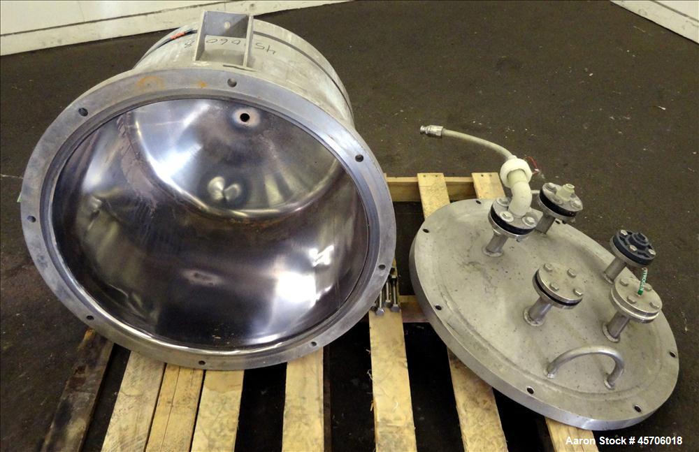 Used- Lee Industries Pressure Tank, 45 Gallon, Model 45DBT, 316 Stainless Steel, Vertical. Approximate 24" diameter x 18" st...