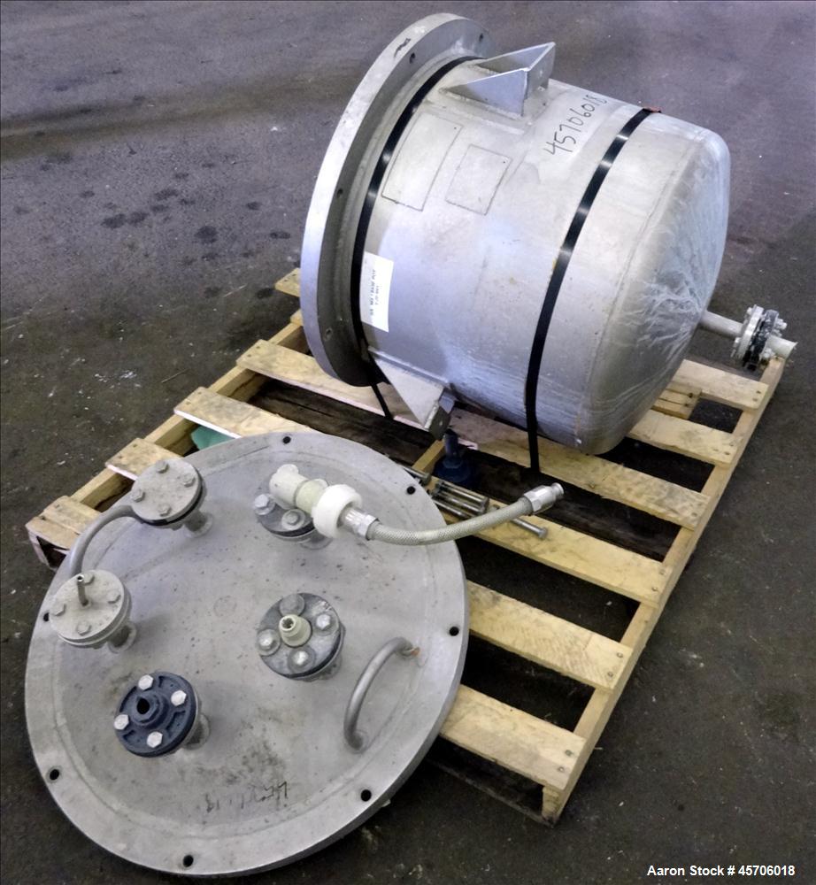 Used Lee Industries Pressure Tank, 45 Gallon, Model 45DBT, 316 Stainless Steel, Vertical. Approximate 24" diameter x 18" straight side, slight dished bolt on top, dish bottom. Internal rated 30 psi a...