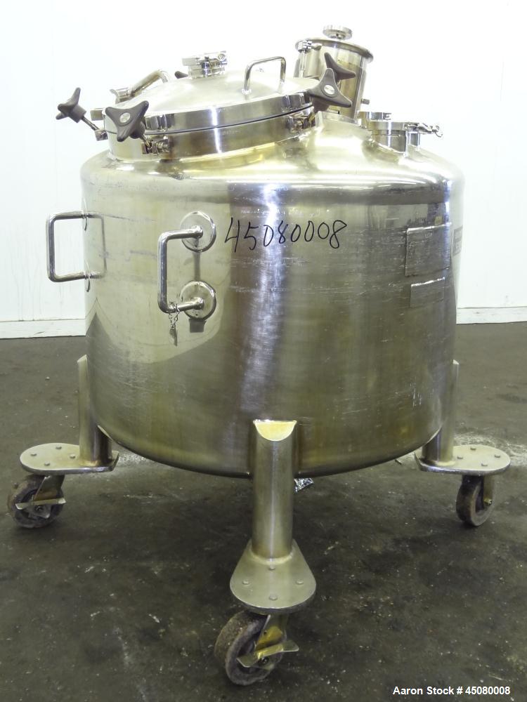 Used Lee Industries Pressure Tank, 500 Liter (132 Gallon), Model 500L DBT, 316L Stainless Steel, Vertical. 40" Diameter x 24" straight side, dished top and bottom. Internal designed for vacuum servic...